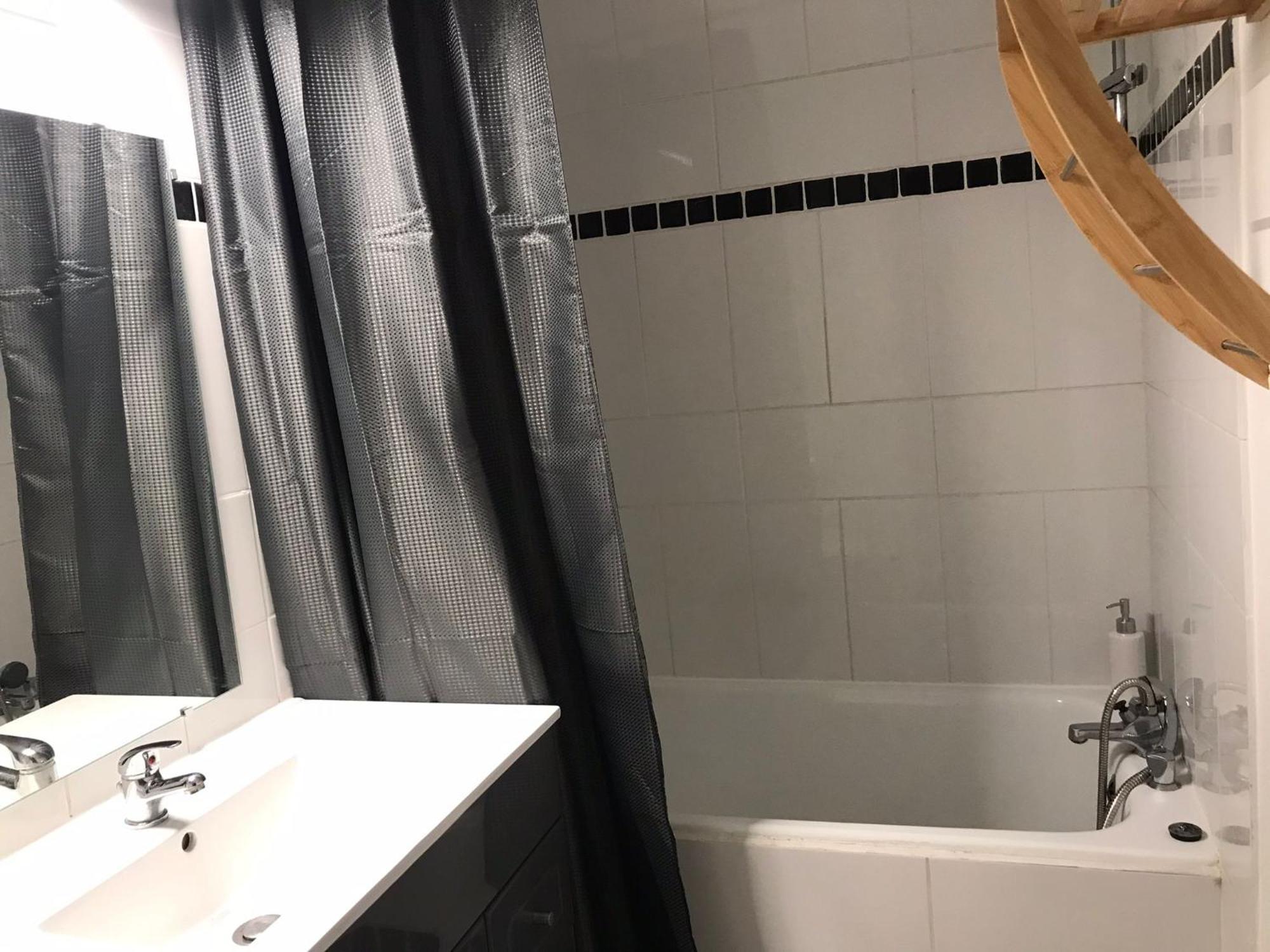 Eros Apartment